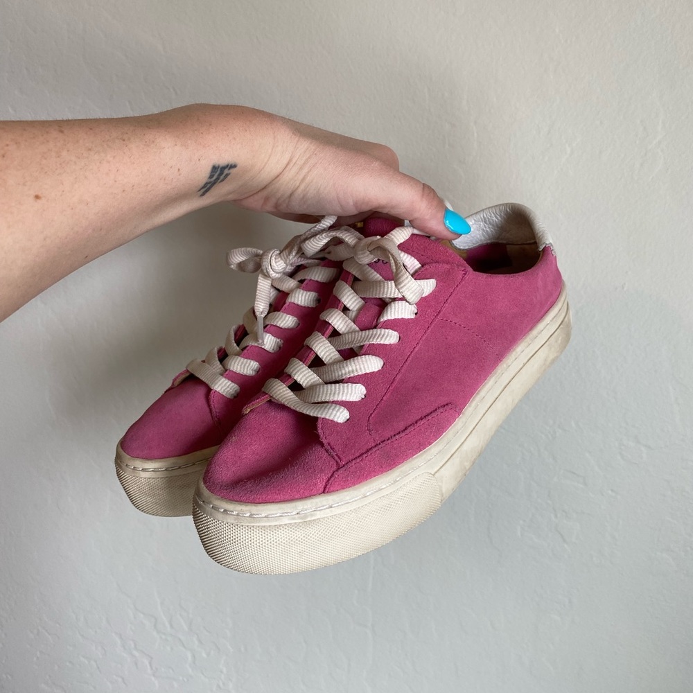 Pink platform Soludos